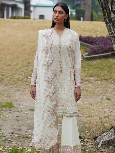 The delicate and textured taankas intricately weave folk tribal